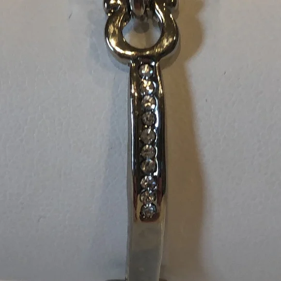 Rhinestone center stone silver tone bracelet. Well made channel set detail - Picture 5 of 7